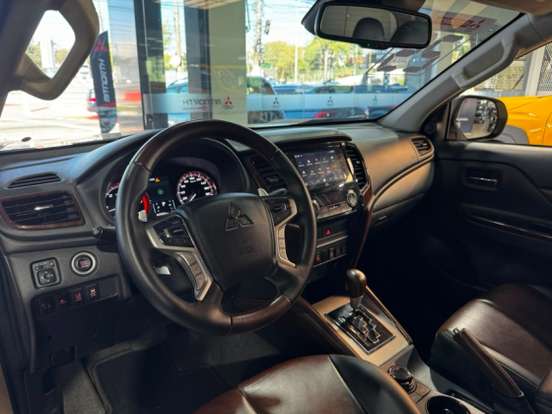 MITSUBISHI-L200 TRITON-2024