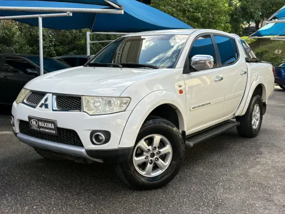MITSUBISHI L200 TRITON 3.2 HPE 4X4 CD 16V TURBO INTERCOOLER DIESEL 4P AUTOMÁTICO