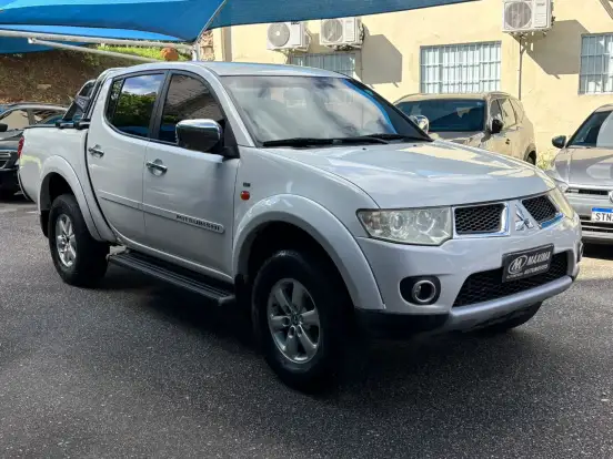 MITSUBISHI-L200 TRITON-2012
