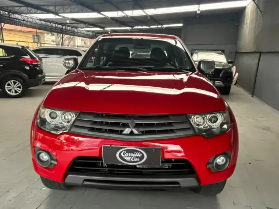 MITSUBISHI-L200 TRITON-3.5 HPE 4X4 CD V6 24V FLEX 4P AUTOMÁTICO MITSUBISHI-L200 TRITON-2014
