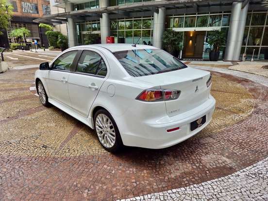 MITSUBISHI-LANCER-2.0 CVT 16V GASOLINA 4P AUTOMÁTICO MITSUBISHI-LANCER-2015