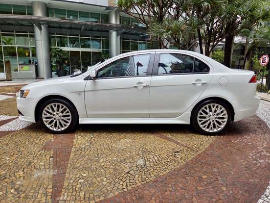 MITSUBISHI-LANCER-2.0 CVT 16V GASOLINA 4P AUTOMÁTICO MITSUBISHI-LANCER-2015