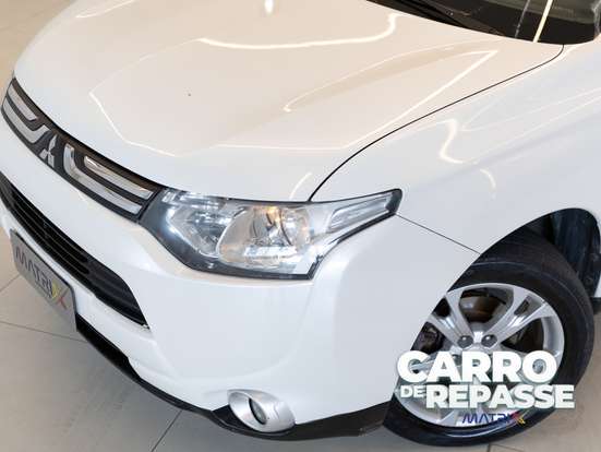 MITSUBISHI-OUTLANDER-2.0 16V GASOLINA 4P AUTOMÁTICO MITSUBISHI-OUTLANDER-2014