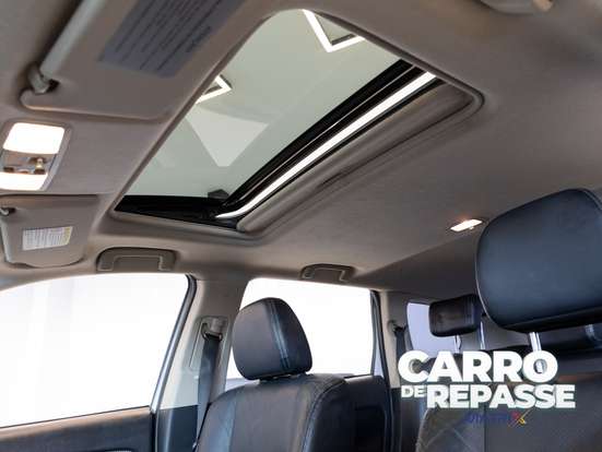 MITSUBISHI-OUTLANDER-2.0 16V GASOLINA 4P AUTOMÁTICO MITSUBISHI-OUTLANDER-2014