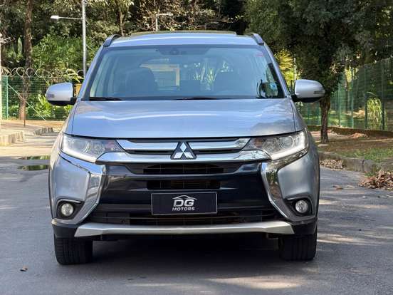 MITSUBISHI-OUTLANDER-2.0 16V GASOLINA 4P AUTOMÁTICO MITSUBISHI-OUTLANDER-2015