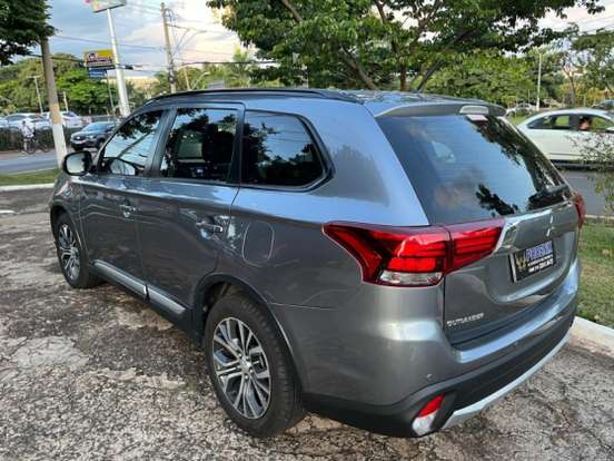 MITSUBISHI-OUTLANDER-2.0 16V GASOLINA 4P AUTOMÁTICO MITSUBISHI-OUTLANDER-2016