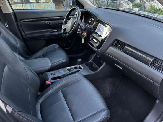 MITSUBISHI-OUTLANDER-2.0 16V GASOLINA 4P AUTOMÁTICO MITSUBISHI-OUTLANDER-2016