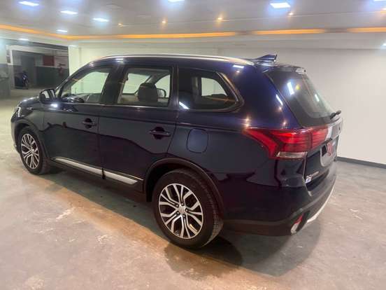 MITSUBISHI-OUTLANDER-2.0 COMFORT 16V GASOLINA 4P AUTOMÁTICO MITSUBISHI-OUTLANDER-2018