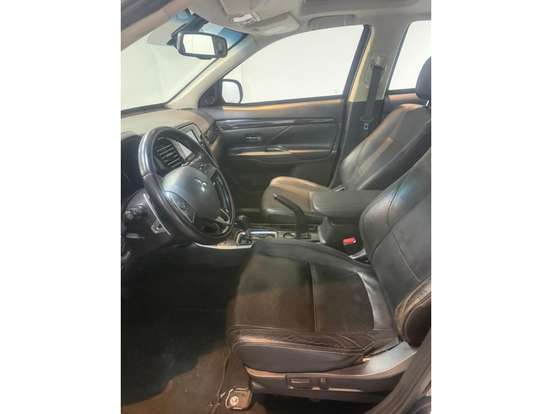 MITSUBISHI-OUTLANDER-2.0 COMFORT 16V GASOLINA 4P AUTOMÁTICO MITSUBISHI-OUTLANDER-2018