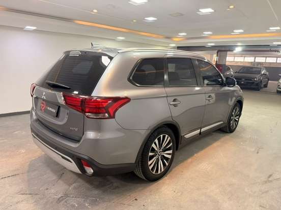 MITSUBISHI-OUTLANDER-2.0 MIVEC GASOLINA HPE AUTOMÁTICO MITSUBISHI-OUTLANDER-2019