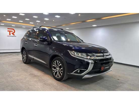 MITSUBISHI-OUTLANDER-2017