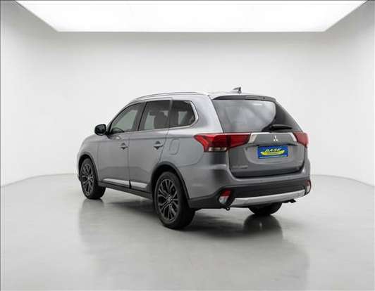 MITSUBISHI-OUTLANDER-2.2 4X4 16V DIESEL 4P AUTOMÁTICO MITSUBISHI-OUTLANDER-2017