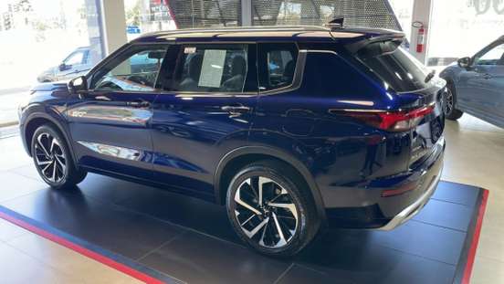 MITSUBISHI-OUTLANDER-2025