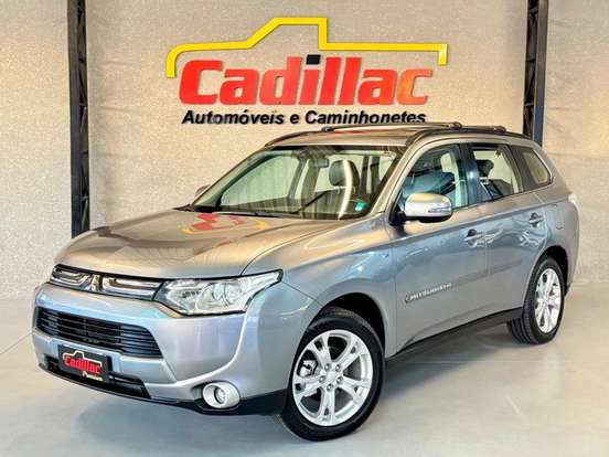 MITSUBISHI-OUTLANDER-2014