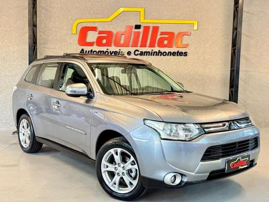 MITSUBISHI-OUTLANDER-2014