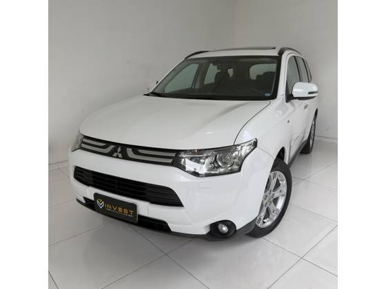 MITSUBISHI OUTLANDER 3.0 GT 4X4 V6 24V GASOLINA 4P AUTOMÁTICO