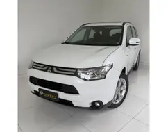 MITSUBISHI OUTLANDER 3.0 GT 4X4 V6 24V GASOLINA 4P AUTOMÁTICO MITSUBISHI OUTLANDER 3.0 GT 4X4 V6 24V GASOLINA 4P AUTOMÁTICO
