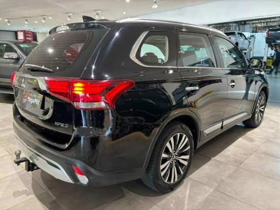 MITSUBISHI-OUTLANDER-3.0 MIVEC V6 GASOLINA HPE-S AWD AUTOMÁTICO MITSUBISHI-OUTLANDER-2018