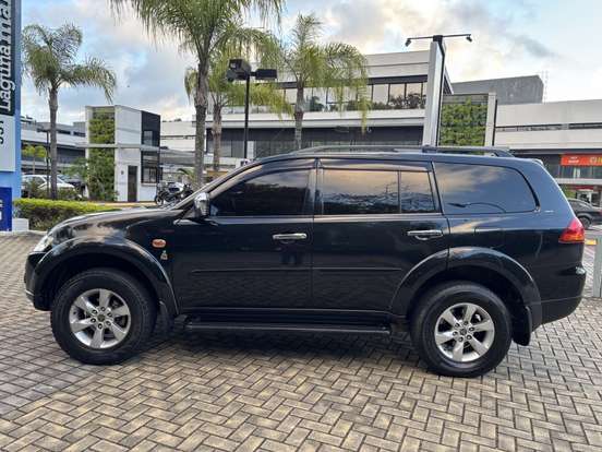 MITSUBISHI-PAJERO DAKAR-2011