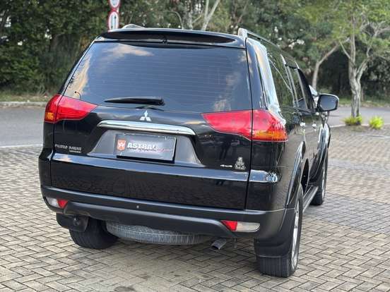 MITSUBISHI-PAJERO DAKAR-3.5 HPE 7 LUGARES 4X4 V6 24V FLEX 4P AUTOMÁTICO MITSUBISHI-PAJERO DAKAR-2011