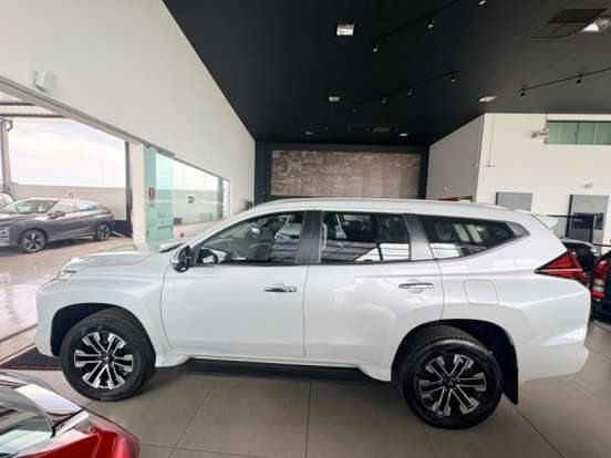 MITSUBISHI-PAJERO SPORT-2.4 16V MIVEC TURBO DIESEL HPE AWD AUTOMÁTICO MITSUBISHI-PAJERO SPORT-2020
