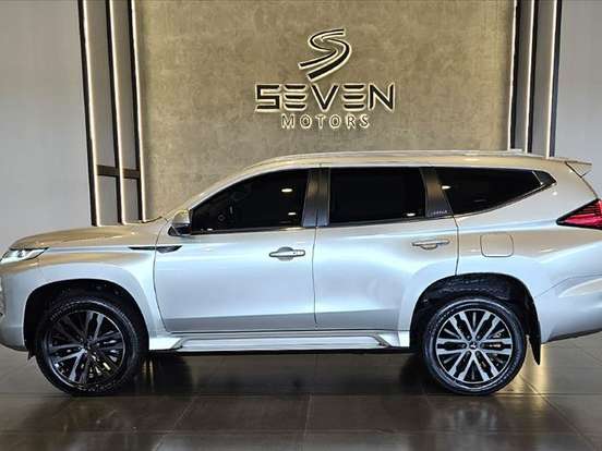 MITSUBISHI-PAJERO SPORT-2.4 16V MIVEC TURBO DIESEL LEGEND AWD AUTOMÁTICO MITSUBISHI-PAJERO SPORT-2023