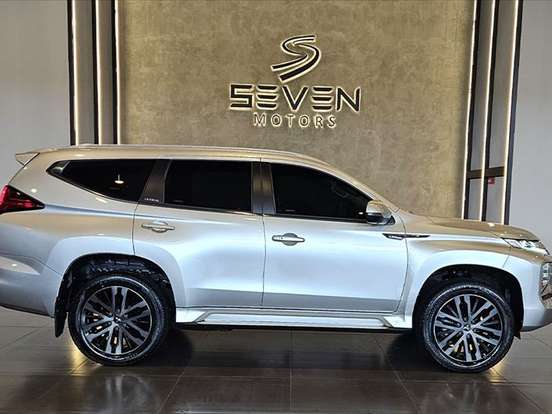 MITSUBISHI-PAJERO SPORT-2.4 16V MIVEC TURBO DIESEL LEGEND AWD AUTOMÁTICO MITSUBISHI-PAJERO SPORT-2023