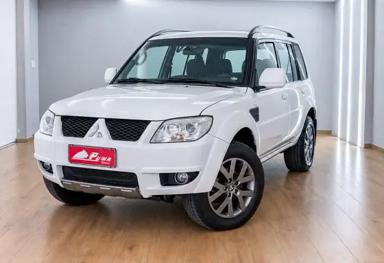 MITSUBISHI PAJERO TR4 2.0 4X2 16V 140CV FLEX 4P MANUAL
