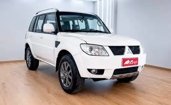 MITSUBISHI-PAJERO TR4-2.0 4X2 16V 140CV FLEX 4P MANUAL MITSUBISHI-PAJERO TR4-2013
