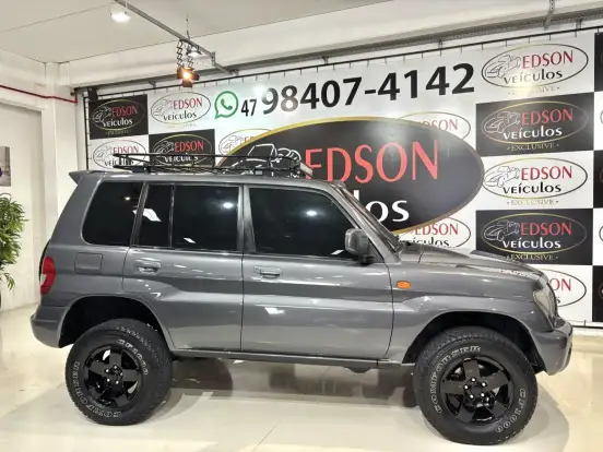 MITSUBISHI-PAJERO TR4-2004