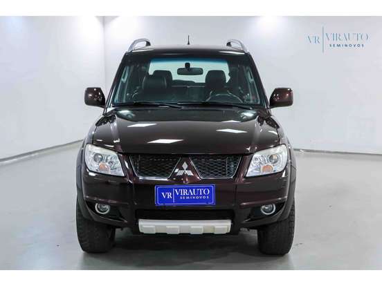 MITSUBISHI-PAJERO TR4-2.0 4X2 16V 140CV FLEX 4P AUTOMÁTICO MITSUBISHI-PAJERO TR4-2013