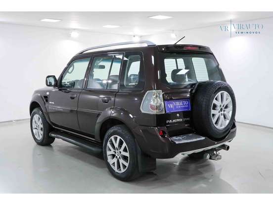 MITSUBISHI-PAJERO TR4-2013