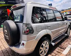MITSUBISHI PAJERO TR4 2.0 4X4 16V 140CV FLEX 4P AUTOMÁTICO MITSUBISHI PAJERO TR4 2.0 4X4 16V 140CV FLEX 4P AUTOMÁTICO