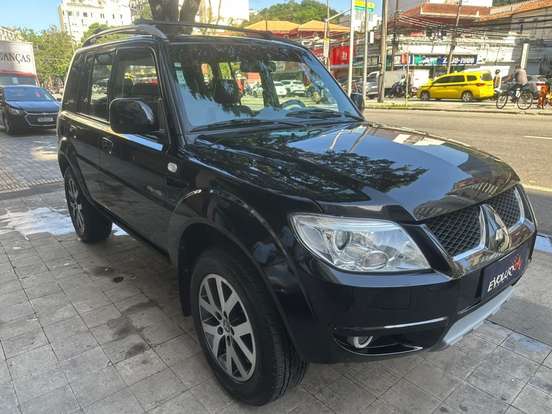 MITSUBISHI-PAJERO TR4-2.0 4X4 16V 140CV FLEX 4P AUTOMÁTICO MITSUBISHI-PAJERO TR4-2014