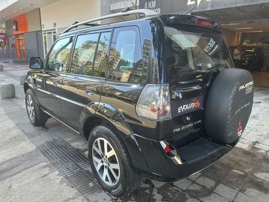 MITSUBISHI-PAJERO TR4-2.0 4X4 16V 140CV FLEX 4P AUTOMÁTICO MITSUBISHI-PAJERO TR4-2014