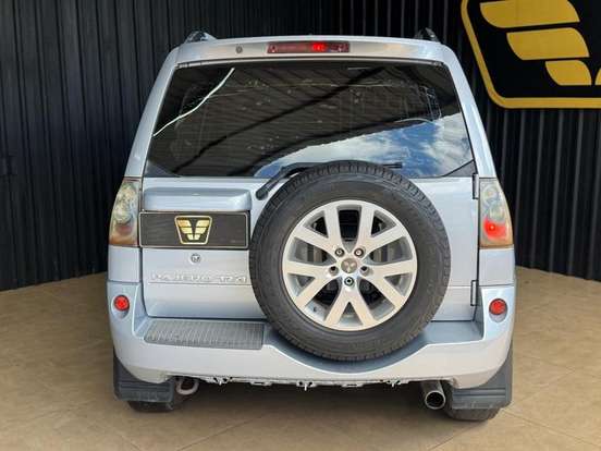 MITSUBISHI-PAJERO TR4-2010