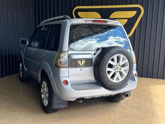 MITSUBISHI-PAJERO TR4-2010