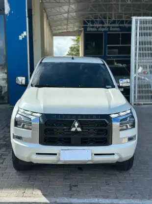MITSUBISHI-TRITON-2.4 BITURBO DIESEL CD HPE 4X4 AUTOMÁTICO MITSUBISHI-TRITON-2025