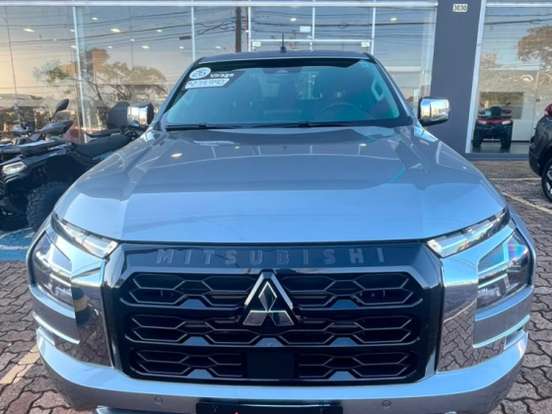 MITSUBISHI-TRITON-2.4 BITURBO DIESEL CD HPE-S 4X4 AUTOMÁTICO MITSUBISHI-TRITON-2025