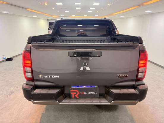 MITSUBISHI-TRITON-2.4 BITURBO DIESEL CD KATANA 4X4 AUTOMÁTICO MITSUBISHI-TRITON-2026