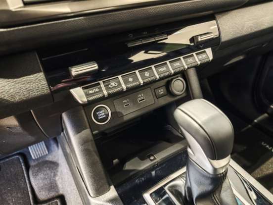 MITSUBISHI-TRITON-2.4 BITURBO DIESEL CD KATANA 4X4 AUTOMÁTICO MITSUBISHI-TRITON-2026