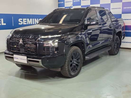MITSUBISHI-TRITON-2025