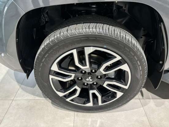 MITSUBISHI-TRITON-2.4 BITURBO DIESEL CD TARMAC 4X2 AUTOMÁTICO MITSUBISHI-TRITON-2026