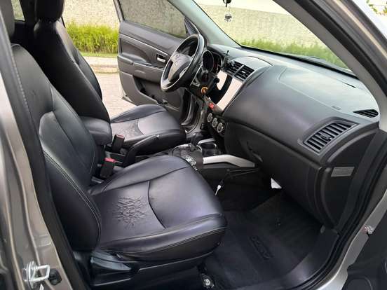 MITSUBISHI-ASX-2016