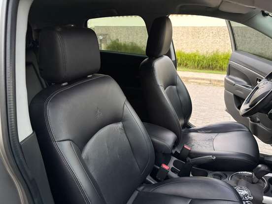 MITSUBISHI-ASX-2016