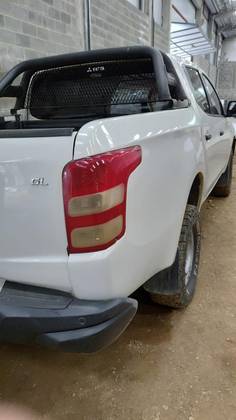 MITSUBISHI L200 TRITON 2.4 16V TURBO DIESEL SPORT GL CD 4P 4X4 MANUAL