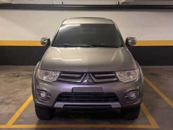 MITSUBISHI-L200 TRITON-2.4 HLS CHROME 4X2 CD 16V FLEX 4P MANUAL MITSUBISHI-L200 TRITON-2016