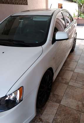 MITSUBISHI-LANCER-2015