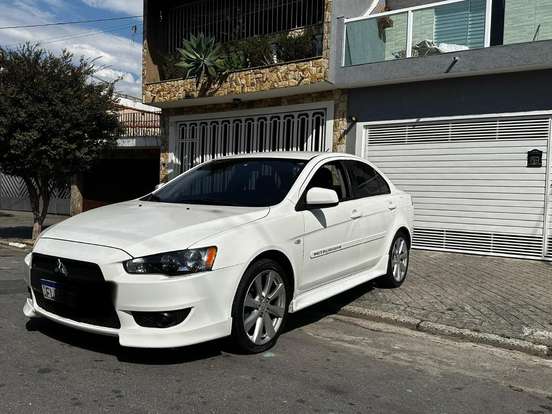 MITSUBISHI-LANCER-2.0 16V GASOLINA 4P AUTOMÁTICO MITSUBISHI-LANCER-2013
