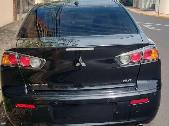 MITSUBISHI-LANCER-2.0 HL-T 16V GASOLINA 4P AUTOMÁTICO MITSUBISHI-LANCER-2015